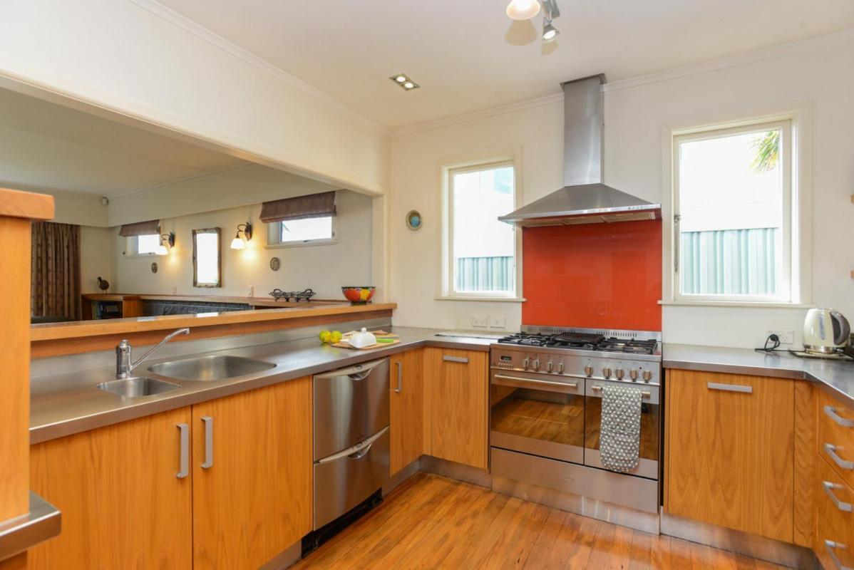 Breakwater Cottage - Napier Holiday Home Bagian luar foto