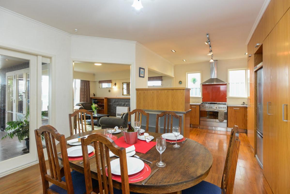 Breakwater Cottage - Napier Holiday Home Bagian luar foto